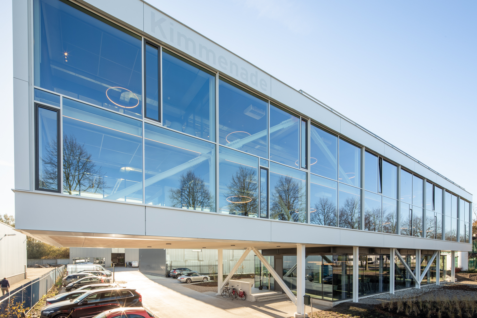 Nieuwbouw bedrijfsgebouw Helmond